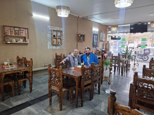 عکس خانم املت آقای دیزی شعبه ۲