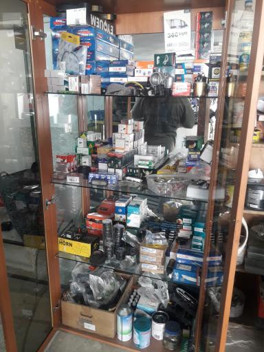 عکس خدمات برق خودرو ایران اروپا