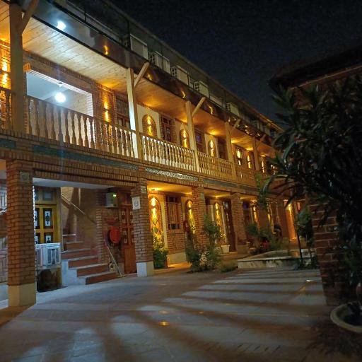 هتل سنتی تخت جمشید 