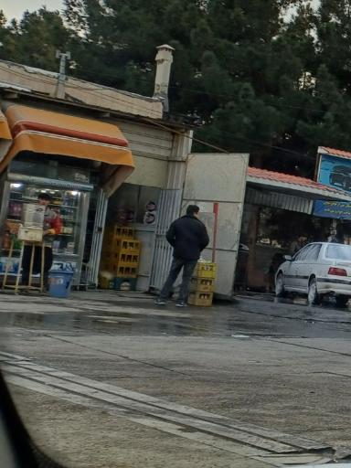 عکس دکه شبانه روزی تنقلات