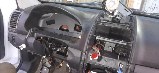 عکس خدمات برق خودرو و باطری سازی پارس ( زارع )