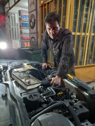 عکس خدمات برق خودرو و باطری سازی پارس ( زارع )