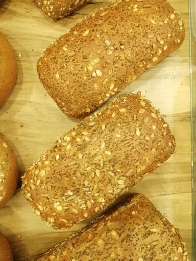 عکس کافه بیکری لوپن