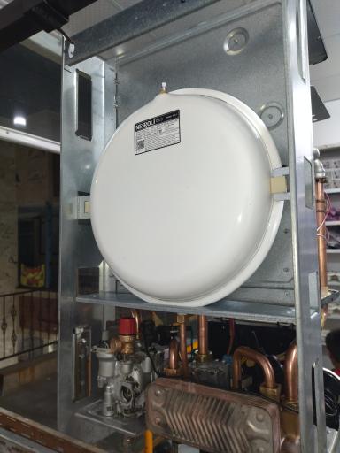 عکس تعمیرات تخصصی پکیج و تاسیسات پارس نوین