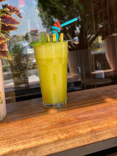 عکس کافه کورتادو