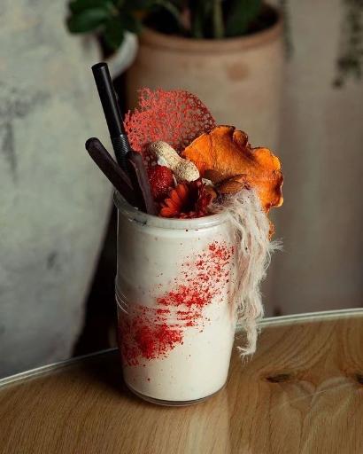 عکس کافه مافیا اوژن