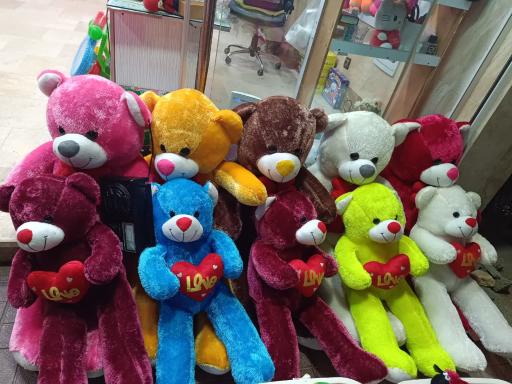 عکس فروشگاه عروسک واسباب بازی