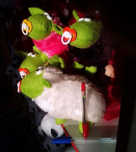 عکس فروشگاه عروسک واسباب بازی