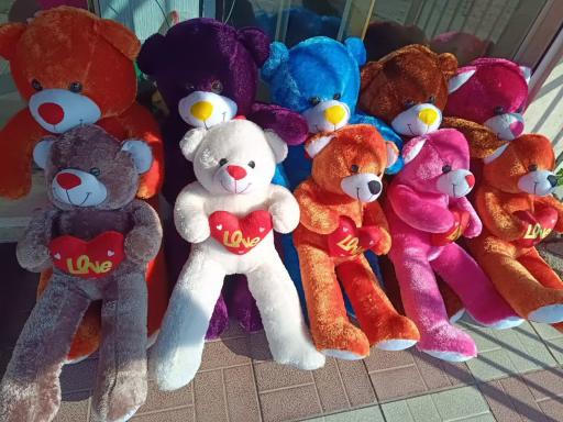 عکس فروشگاه عروسک واسباب بازی