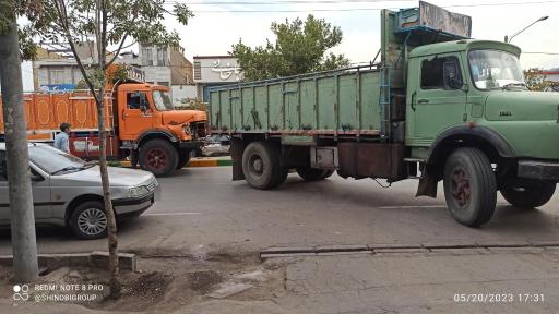 عکس گاراژ ولیعصر 