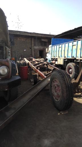 عکس گاراژ ولیعصر 