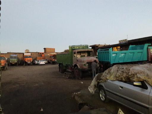 عکس گاراژ ولیعصر 