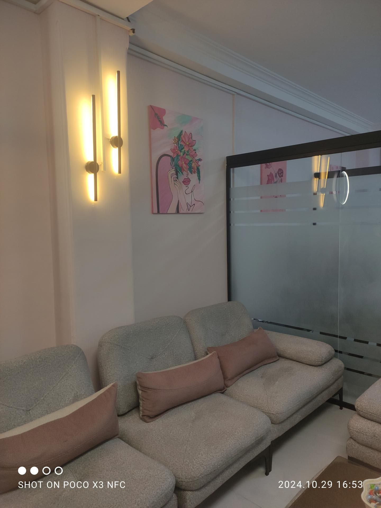 کلینیک زیبایی لیزر در پرند