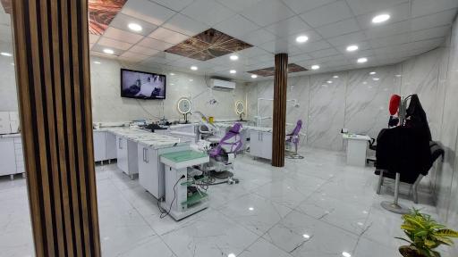 عکس مرکز دندان پزشکی و ایمپلنت دکتر کاظمی