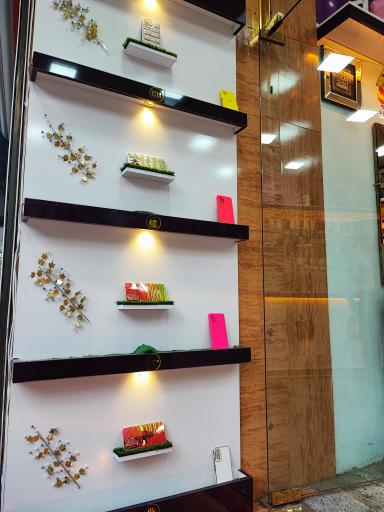 عکس فروشگاه و خدمات موبایل 99