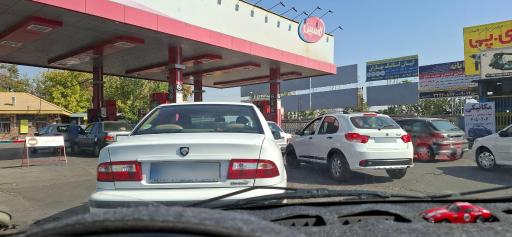 عکس پمپ بنزین