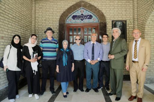 عکس آرامگاه پدر موسیقی نوین ایران استاد علینقی وزیری