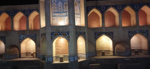 عکس باغ رستوران خواجو