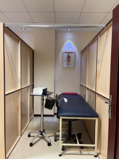 کلینیک توانبخشی برنا (بهشت برنا)