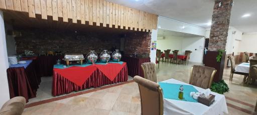 عکس هتل جهانگردی لارستان