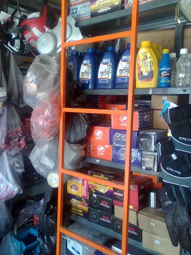 عکس فروشگاه هوندا یدک