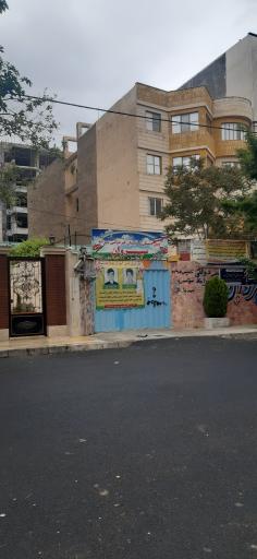 عکس پیش دبستان و دبستان غیر دولتی پسرانه سیروان