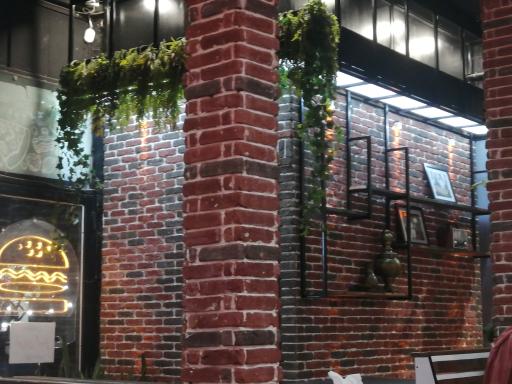 فست فود آموت