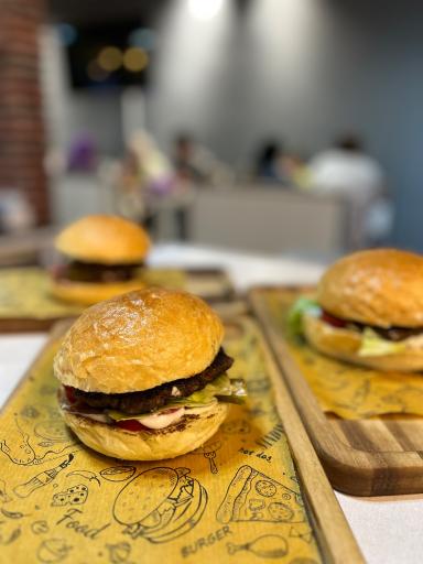 عکس فست فود آموت