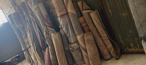 عکس قالیشویی رضا