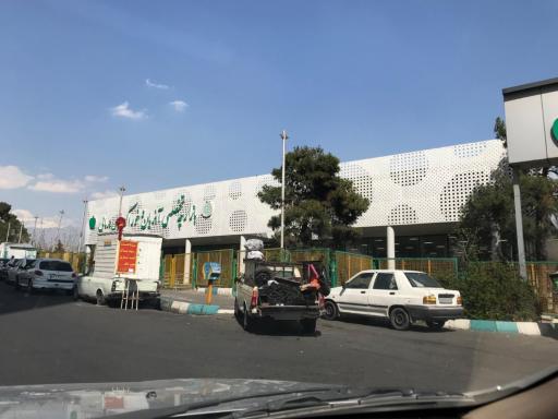 بازارچه تخصصی آبزیان و خوراکی های دریایی