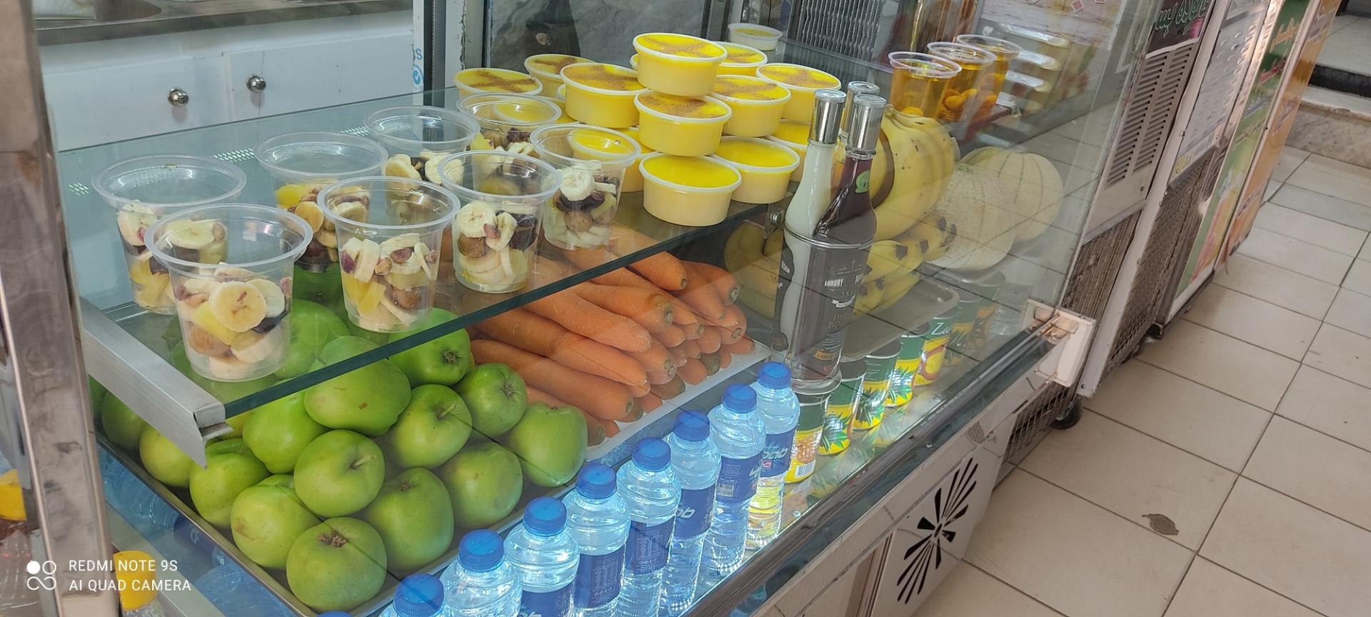 عکس آبمیوه و بستنی سهولان