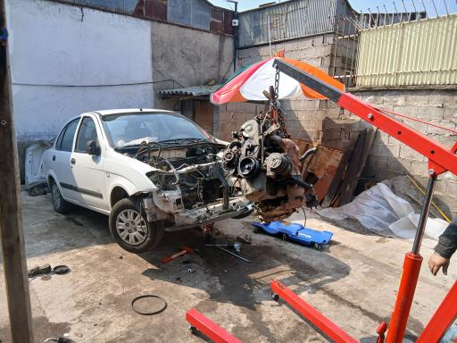 عکس کلینیک خودرویی علیزاده