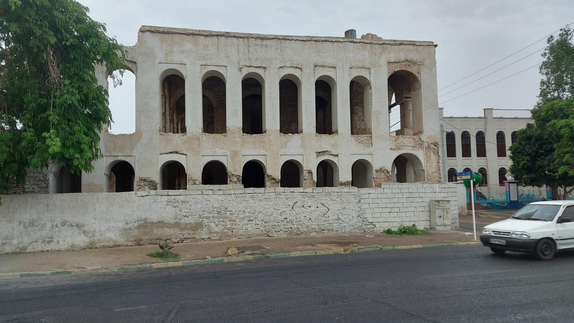 عکس عمارت کوتی