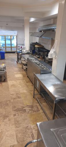 عکس تهیه غذای نون