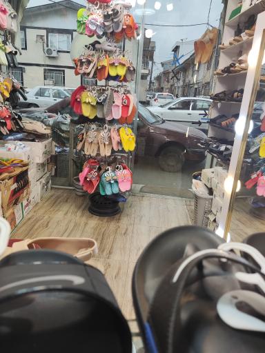 عکس دمپایی و صندل خوش قدم 