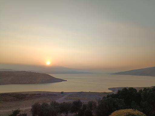 عکس دریاچه سد منجیل