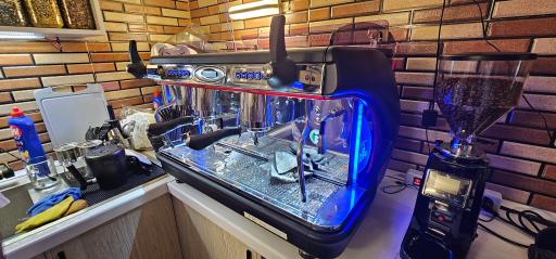 عکس مور کافی