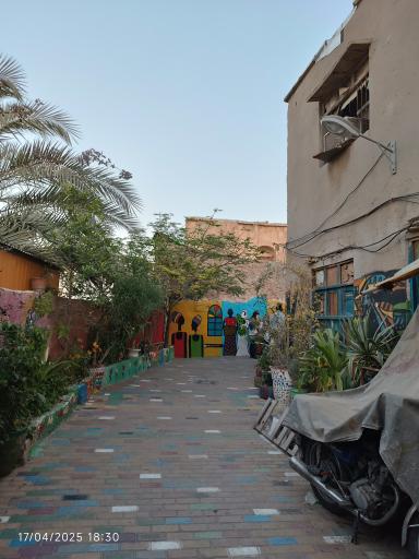 عکس کوچه رنگی ننه معصومه 