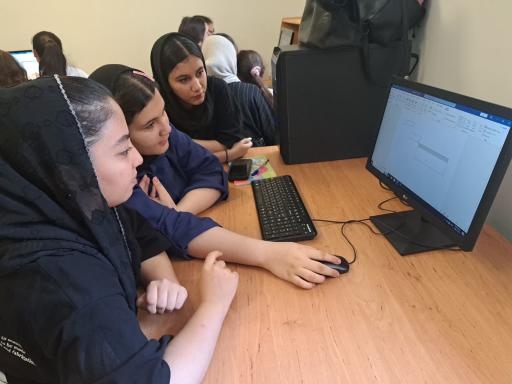عکس آموزشگاه کامپیوتر و حسابداری قاسمی