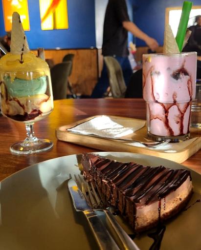 عکس کافه بالابان