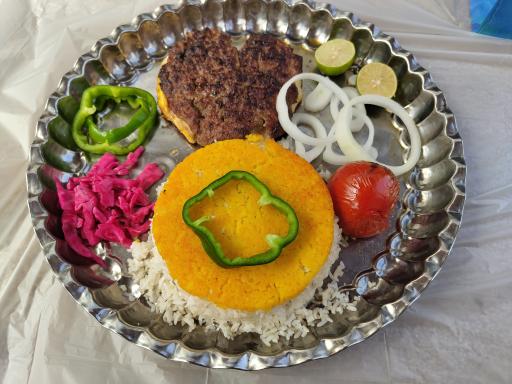 عکس رستوران و بیرون بر امیران