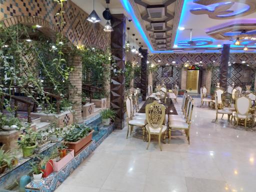 عکس رستوران سیب سبز