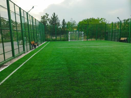 عکس زمین چمن مصنوعی روستای همه‌سین