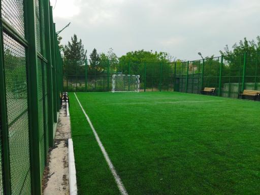 عکس زمین چمن مصنوعی روستای همه‌سین