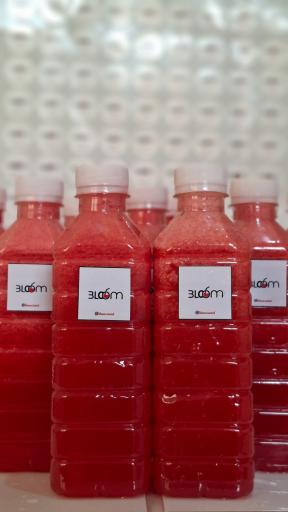 آبمیوه طبیعی بلووم