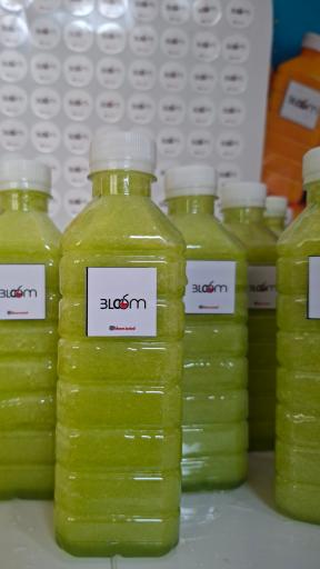 آبمیوه طبیعی بلووم