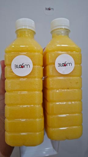 آبمیوه طبیعی بلووم