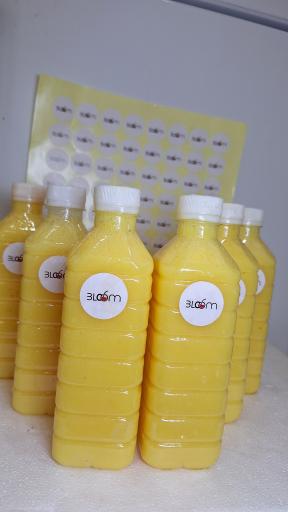 عکس آبمیوه طبیعی بلووم