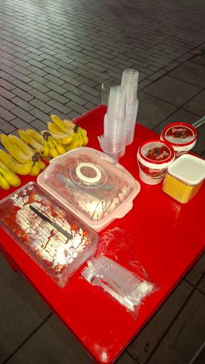 عکس آبمیوه طبیعی بلووم