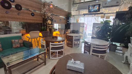 عکس کافی شاپ گلوریا